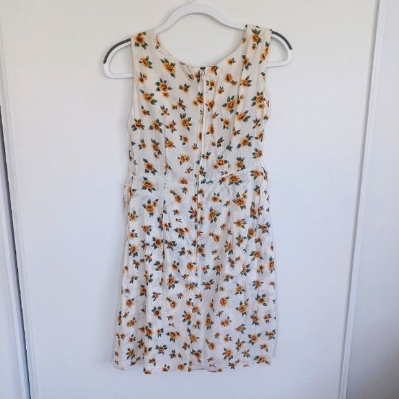 Sunflower summer dress with shorts - Picture 2 of 6